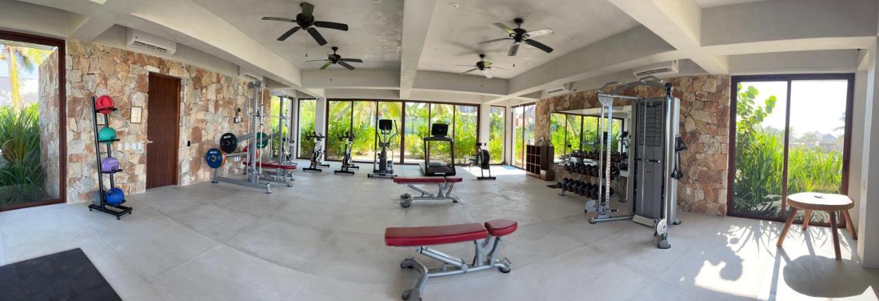 Marea Beachfront Villas Zihuatanejo Exterior photo