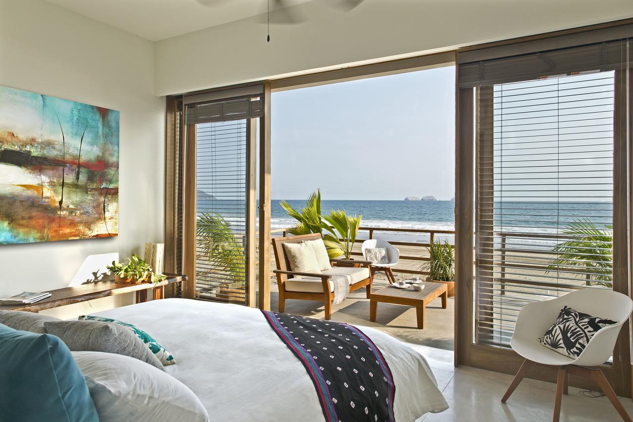Marea Beachfront Villas Zihuatanejo Exterior photo
