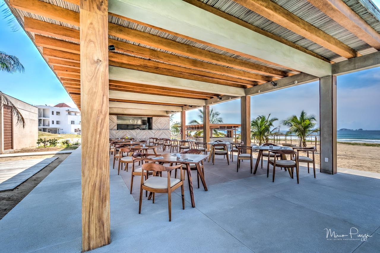 Marea Beachfront Villas Zihuatanejo Exterior photo